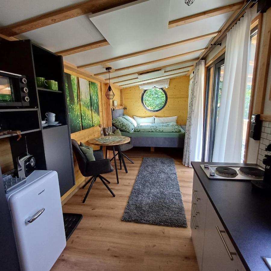 Tiny House Am Steinergut Hotel Радщат Екстериор снимка